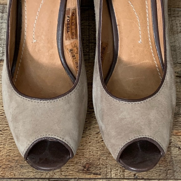 Fossil tan suede leather peep toe heels Size 7 - Picture 2 of 10